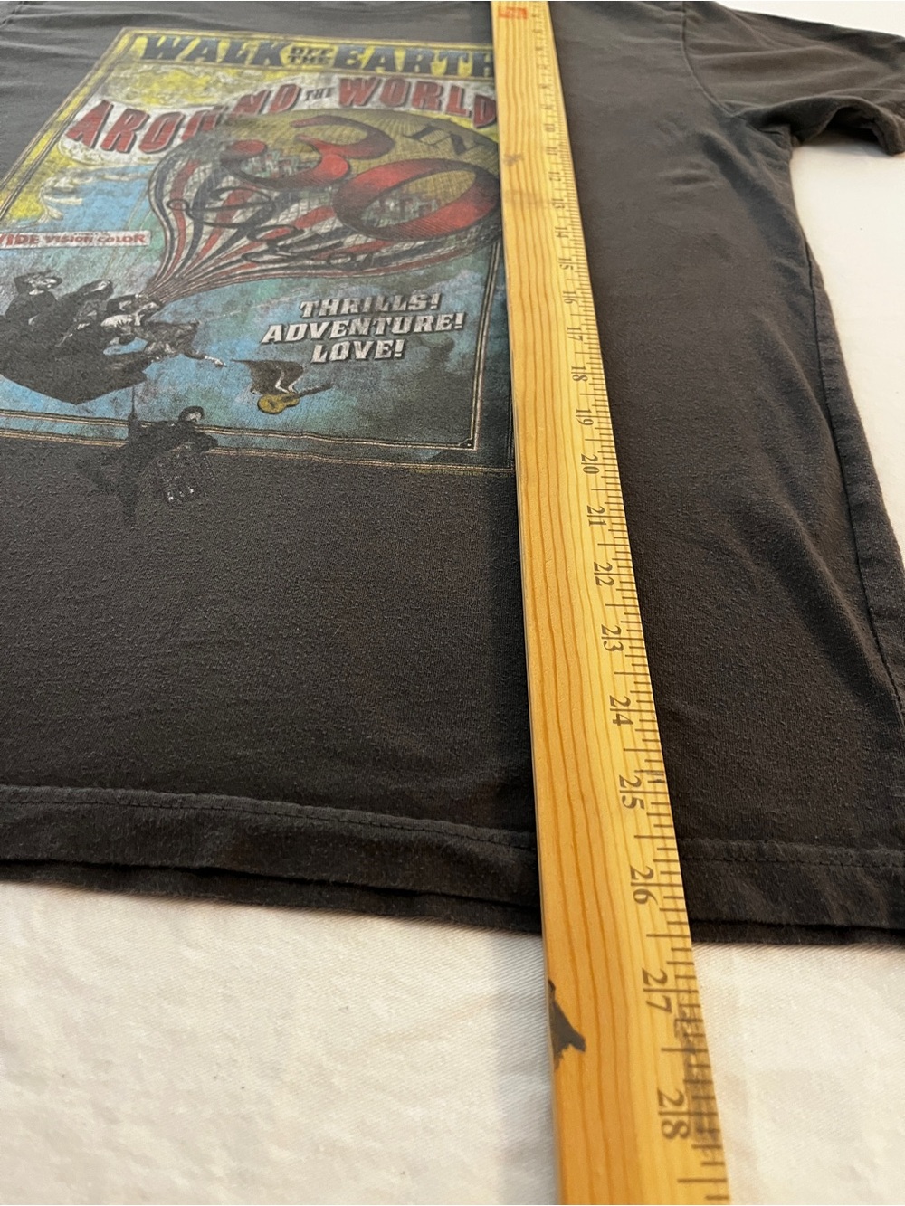 Next Level Apparel - walk off the earth - Black Short Sleeve Tee Vintage Graphic - Picture 8 of 8